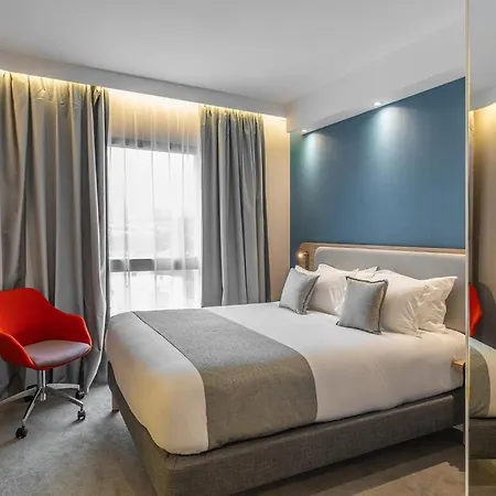 ホテル Express Ajaccio By Ihg