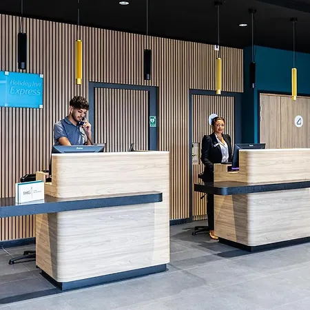 ホテル Express Ajaccio By Ihg 3*