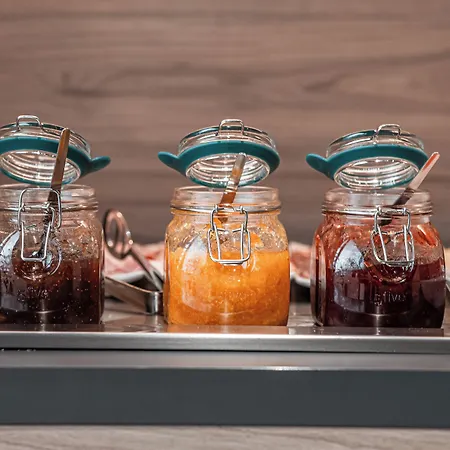 Express By Ihg Hotel