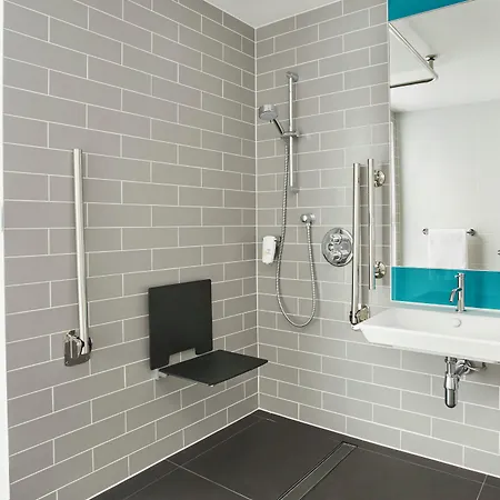 Express By Ihg Hotel