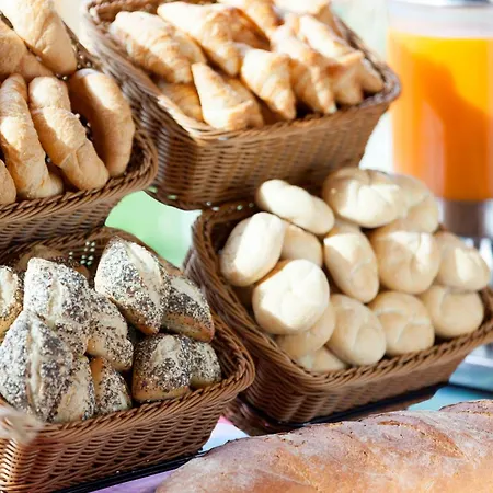 Express By Ihg Hotel