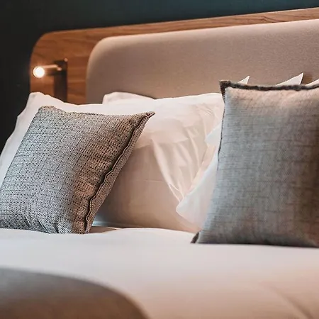 Express By Ihg Hotell 3*