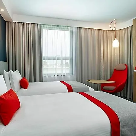 Express By Ihg Hotel