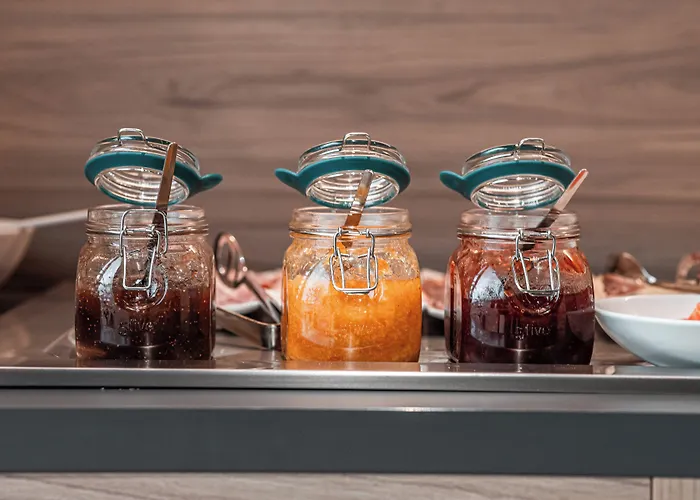 Express By Ihg Hotel